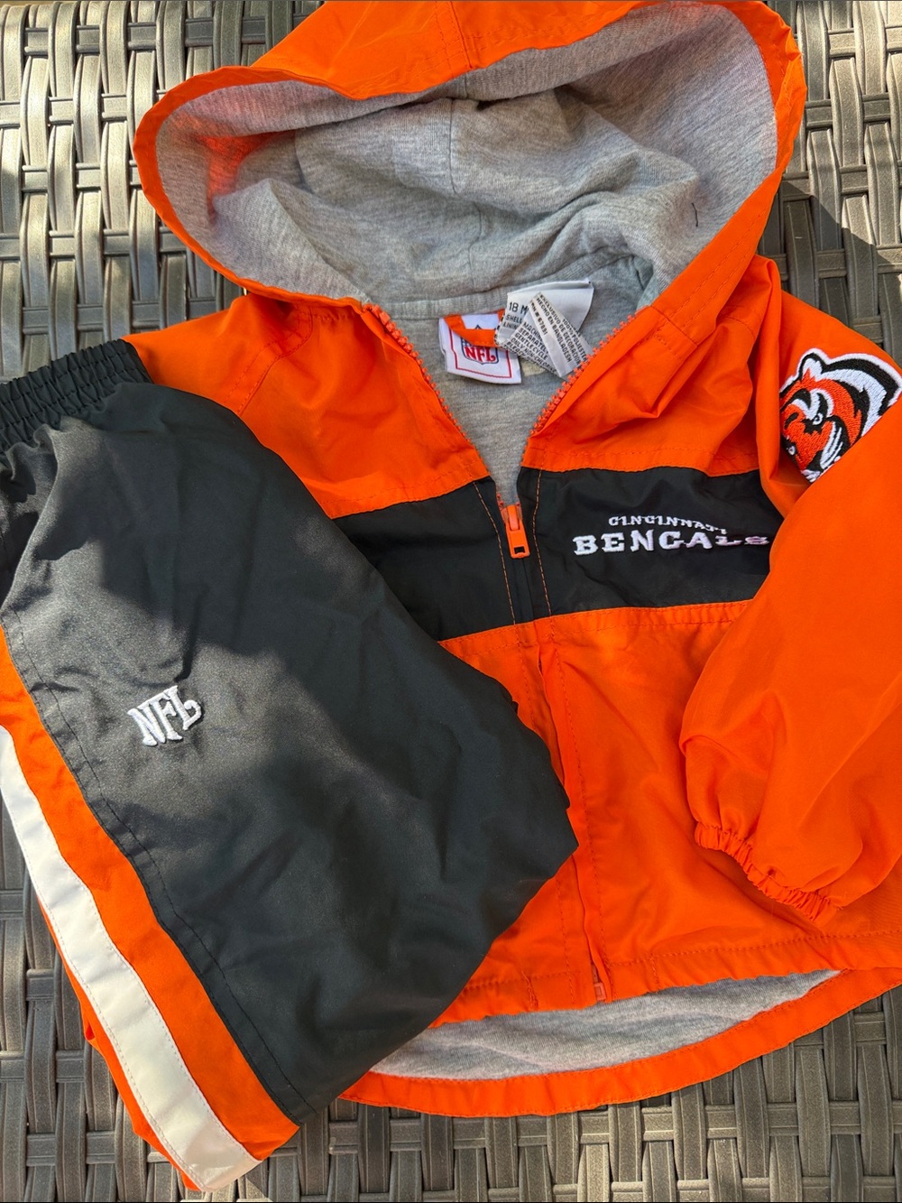 Cincinnati Bengals Kids Orange Hooded Jacket and Pants Set